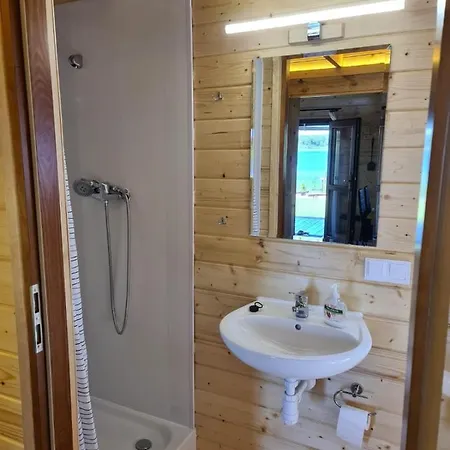 Siedlisko Nr 5a Nad Jeziorem Skarlinskim, Jezioro, Mazury, Letniskowe, Bania * Kurzętnik