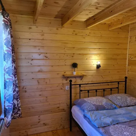 Siedlisko Nr 5a Nad Jeziorem Skarlinskim, Jezioro, Mazury, Letniskowe, Bania * Kurzetnik